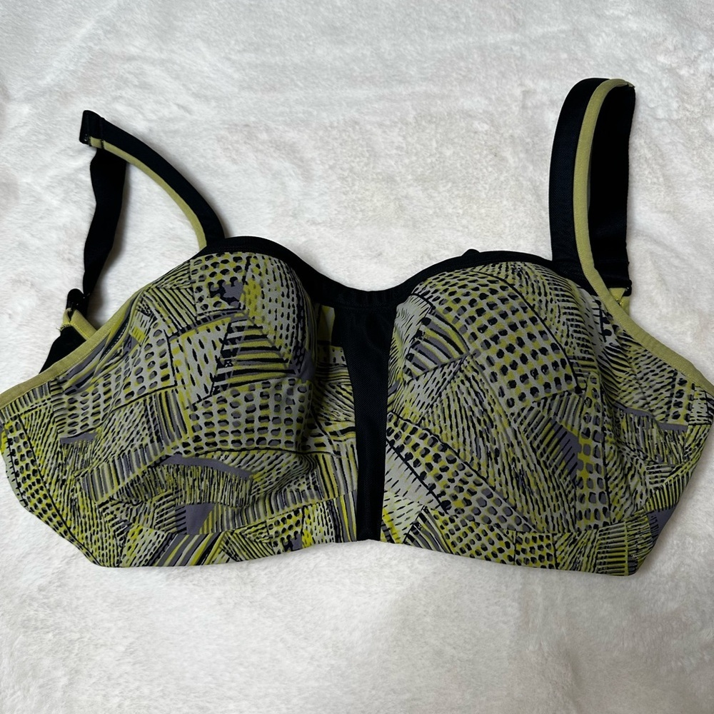 Le Mystere Black and Yellow Geometric Bra